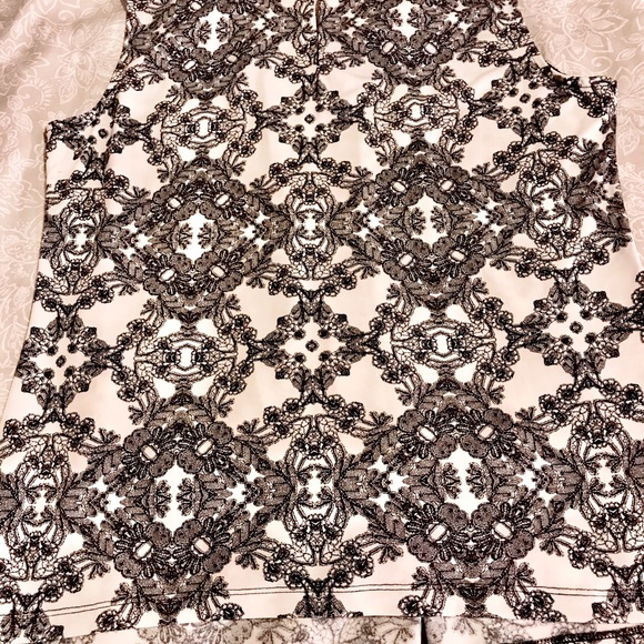🔥BOGO🔥Worthington Black and White Sleeveless - Picture 6 of 6
